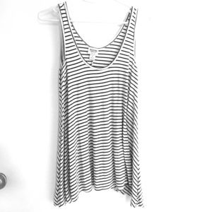 Sleeveless black and white striped shirt